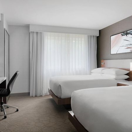 Delta Hotels by Marriott Burlington Eksteriør bilde