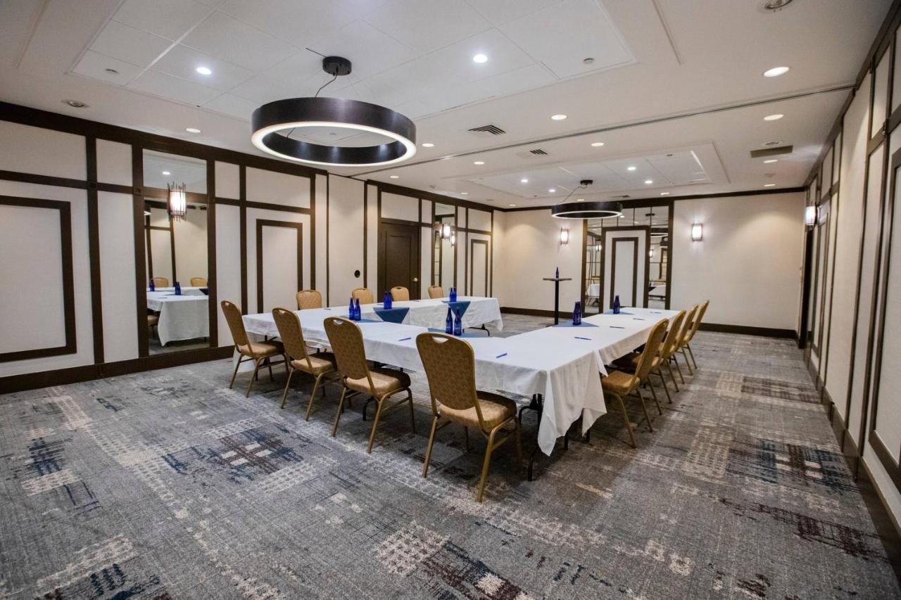 Delta Hotels by Marriott Burlington Eksteriør bilde
