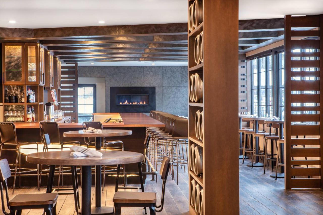 Delta Hotels by Marriott Burlington Eksteriør bilde